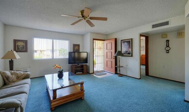 863 Livingroom 1