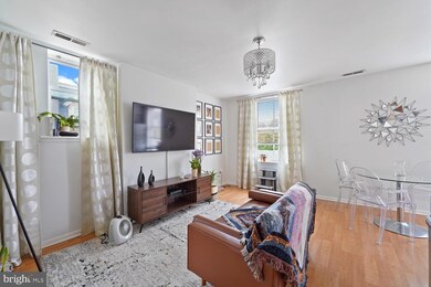 510 W Queen Ln, Philadelphia, PA 19144 - photo 2