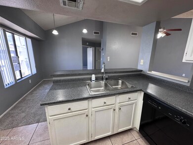 9209 N 59th Ave unit 206, Glendale, AZ 85302 - photo 3