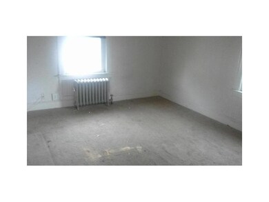 875 Newport Ave, Pawtucket, RI 02861 - photo 7