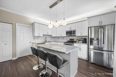 2232 Vanderbilt Dr, Geneva, IL 60134 - photo 6