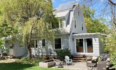 9 Roseland Rd, Worcester, MA 01609 - photo 2