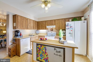 2 Pinecone Ct, Parkville, MD 21234 - photo 6