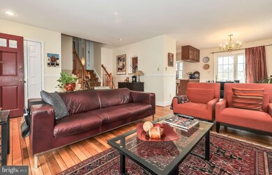 8220 Crown Court Rd, Alexandria, VA 22308 - photo 7