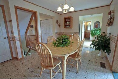 208 Shepard Ln, Chalfont, PA 18914 - photo 4