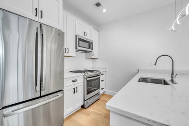 515 E 2nd St unit 204, Boston, MA 02127 - photo 4