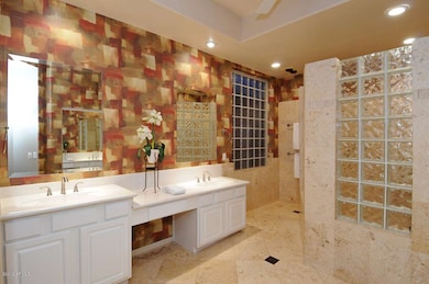 07 Master  Bath