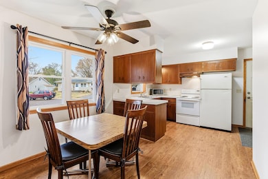 30740 Palmer Ct, Lindstrom, MN 55045 - photo 7