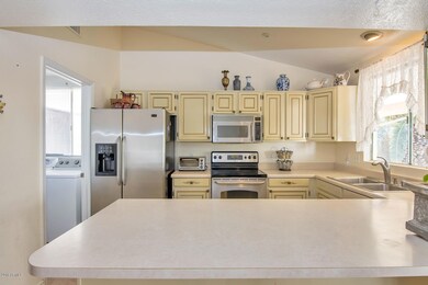 1237 E Kristal Way-large-009-18-Kitchen-