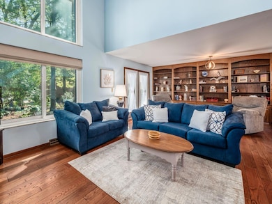 2053 Willow Glen Ln unit A, Columbus, OH 43229 - photo 6