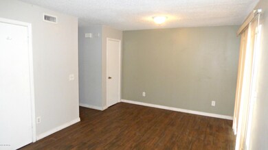 8857 Sandusky Ave S, Jacksonville, FL 32216 - photo 5