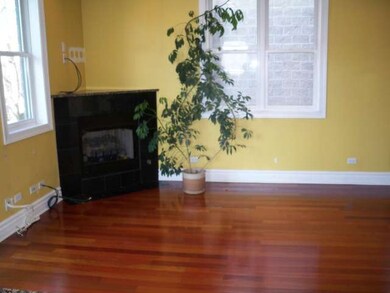 6225 N Richmond St unit 2W, Chicago, IL 60659 - photo 5