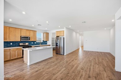 24138 W Carver Dr, Buckeye, AZ 85326 - photo 5