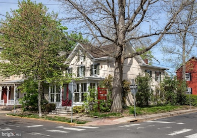 69 E Oakland Ave, Doylestown, PA 18901 - photo 3