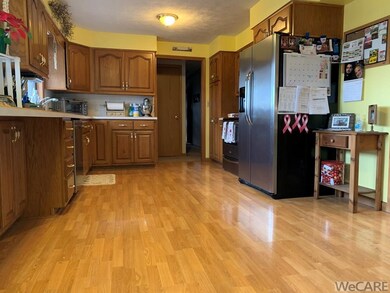 401 Woodlawn Dr, Wapakoneta, OH 45895 - photo 7