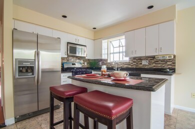 467 Fanning Street-1