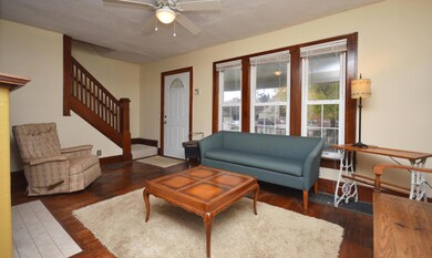 Living Room (3)