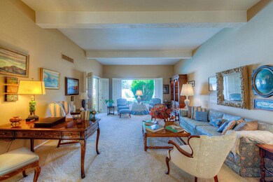 005_Living Room