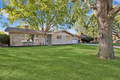 1350 Susan Dr, Saint Joseph, MI 49085 - photo 3