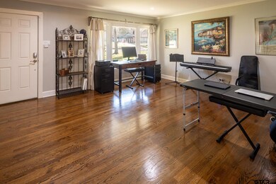 920 Rhodes Dr, Tyler, TX 75701 - photo 4