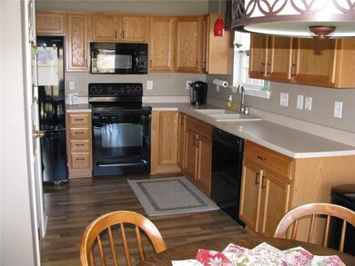 5774 Arlington Dr, Plainfield, IN 46168 - photo 3