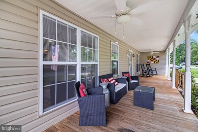 9801 Emerald Ln, Newburg, MD 20664 - photo 3