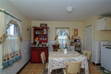 28923 Alton Rd, Wickliffe, OH 44092 - photo 4