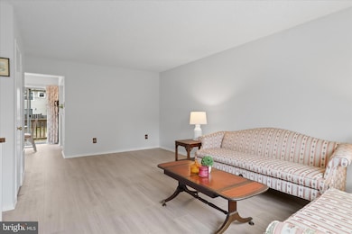 8927 Waites Way, Lorton, VA 22079 - photo 5