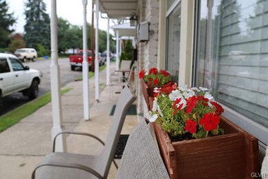 442 Maple St, Bethlehem, PA 18018 - photo 3