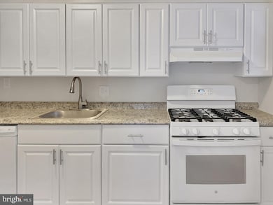 5802 Plumer Ave, Baltimore, MD 21206 - photo 5