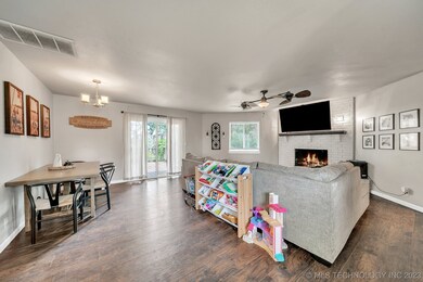 2583 W Hillcrest Dr, Cleveland, OK 74020 - photo 7