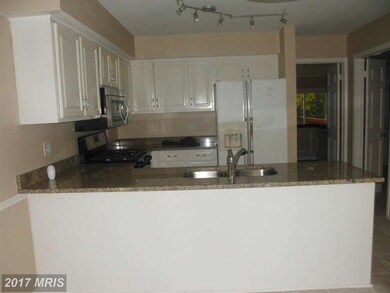 9137 Helaine Hamlet Way, Columbia, MD 21045 - photo 2