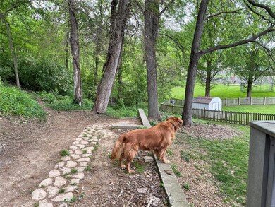 2015 Greenbrier Dr, Collinsville, IL 62234 - photo 7