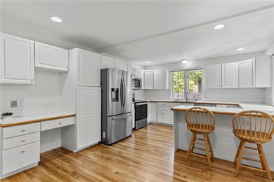 5 Fairview Cir, Barrington, RI 02806 - photo 6