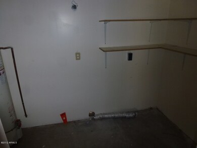 1814 N 54th Ln unit 10, Phoenix, AZ 85035 - photo 5