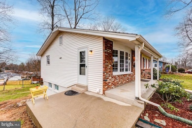 4104 Landgreen St, Rockville, MD 20853 - photo 4