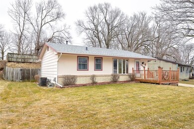 4027 SE 15th St, Des Moines, IA 50320 - photo 4