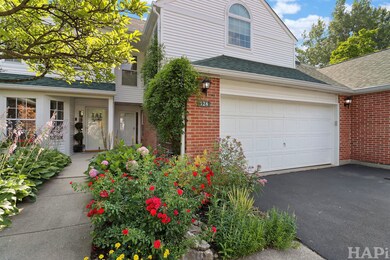 128 Pembroke Cir unit 7C, Lake Bluff, IL 60044 - photo 2