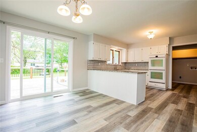 1118 NW G St, Bentonville, AR 72712 - photo 3