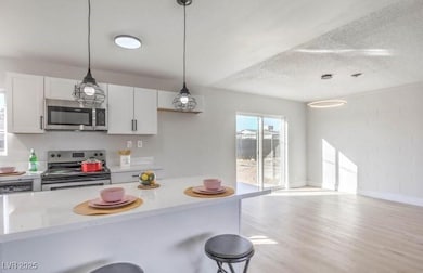 2033 Hassell Ave, North Las Vegas, NV 89032 - photo 6