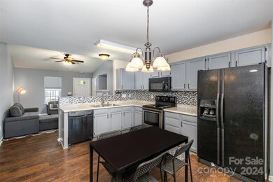 680 Continental Dr, Concord, NC 28025 - photo 4