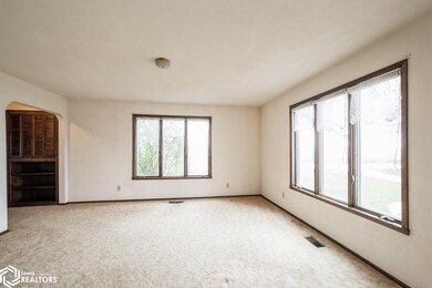 1580 S Ave, Traer, IA 50675 - photo 2