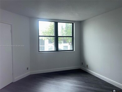 213 Lake Pointe Dr unit 202, Oakland Park, FL 33309 - photo 3