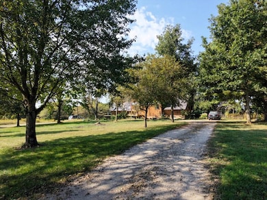 28383 290th St, Barry, IL 62312 - photo 7