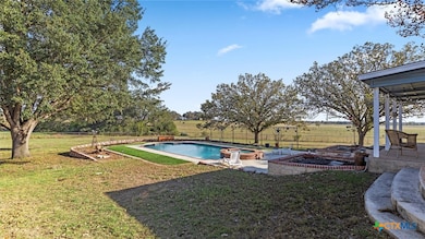 501 Rudeloff Rd, Seguin, TX 78155 - photo 5