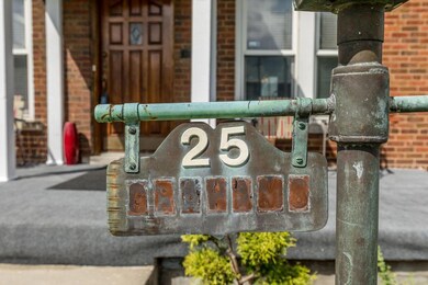 08-21-18 25 Binns Blvd 09