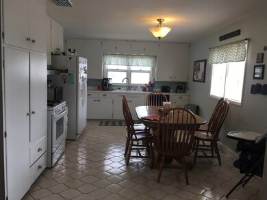 403 Canal Ave, Cimarron, KS 67835 - photo 4