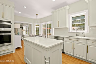 Gourmet Kitchen with Breakfast Room
