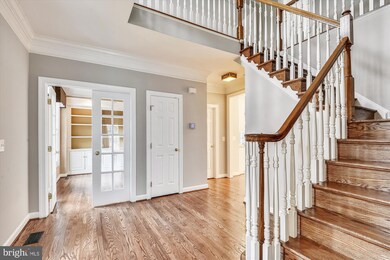 4889 Annamohr Dr, Fairfax, VA 22030 - photo 5