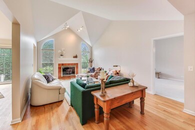 1919 Ivy Ln, Glenview, IL 60026 - photo 6